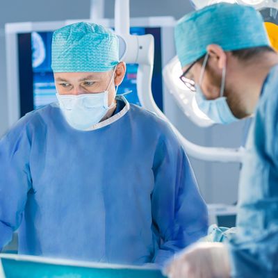Μη χειρουργικό προστατευτικό επαναχρησιμοποιήσιμο Washable επίπεδο 2 εσθήτων απομόνωσης μη υφανθε'ν υλικό